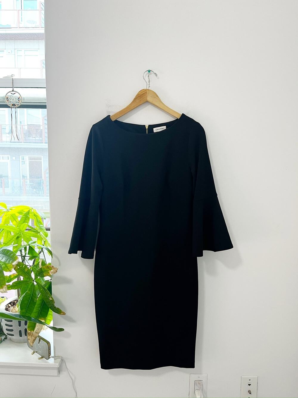 Calvin Klein Black Long Sleeve Sheath Dress Size 10